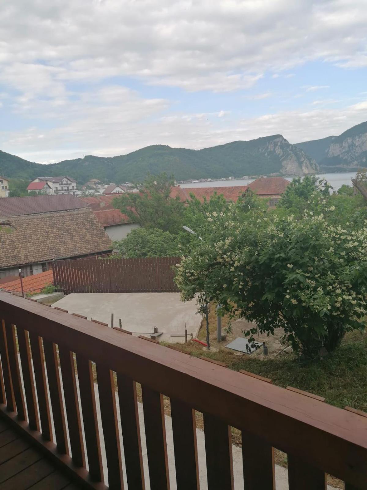 La Casuta Villa Dubova Exterior photo